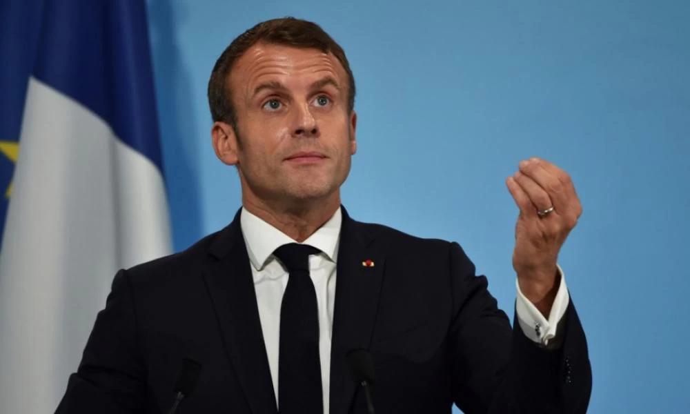 Ε. Μακρόν για εμβόλιο Pfizer: «Θα περιμένουμε άλλα εμβόλια -Προκύπτουν σοβαρά ερωτήματα»